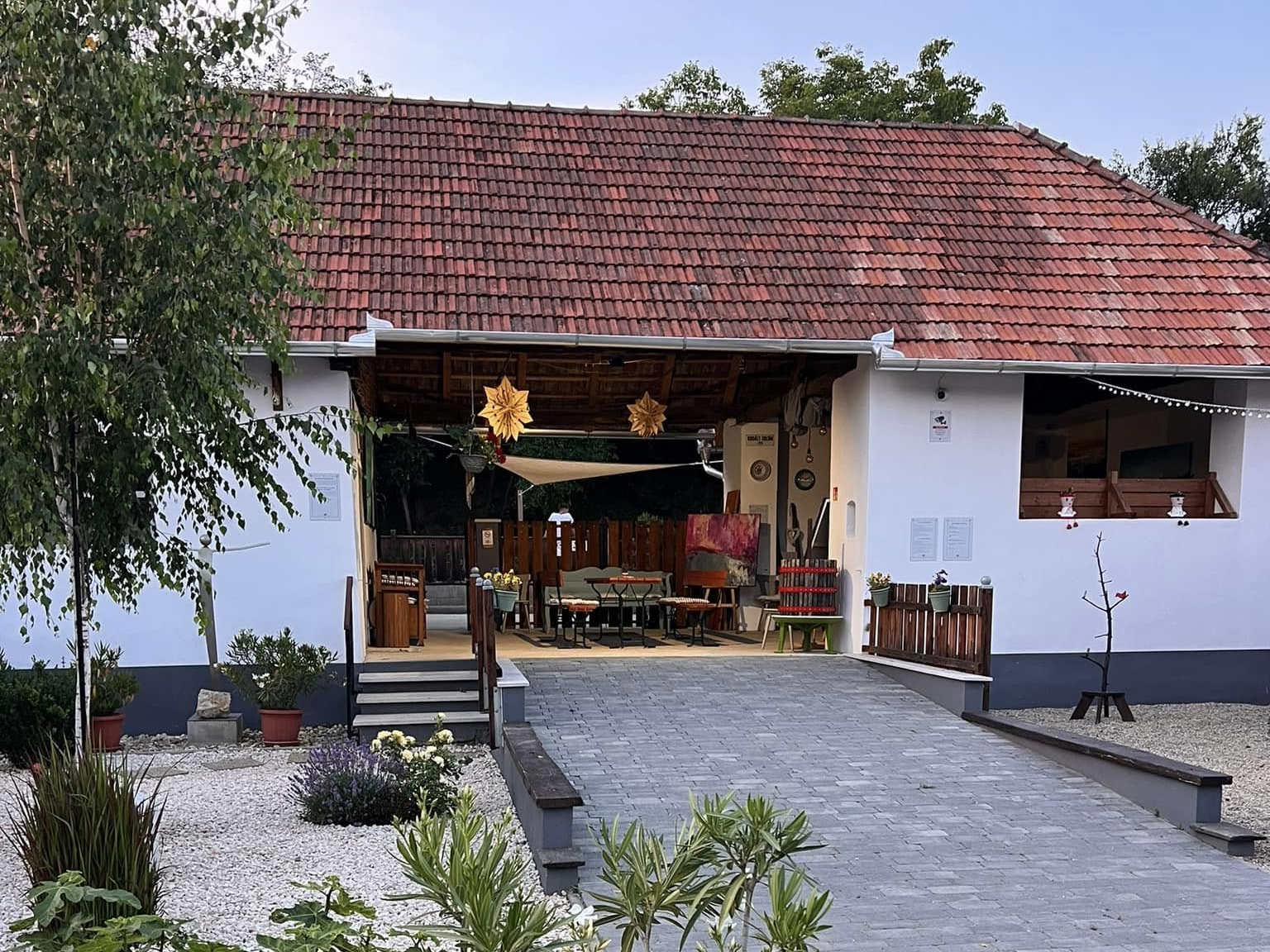 Szidónia major porta