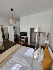 Bodónia vendégház erdei szoba ablak felől